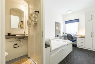 1 bed studio, 70 Russell Street, Radford, Nottingham, NG74FE - Image 9